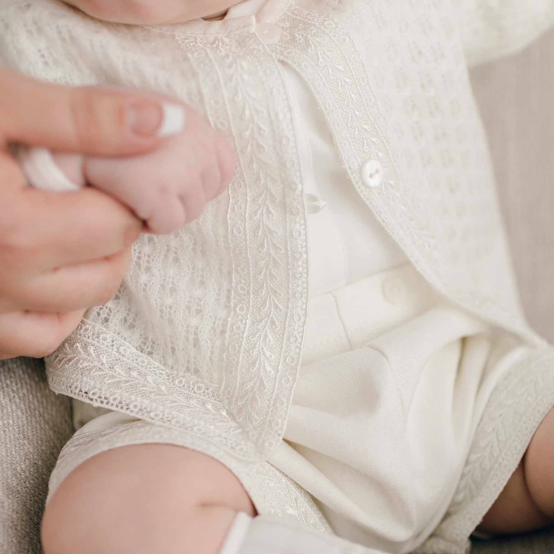 Oliver Ivory Knit sweater detail