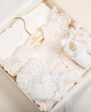 What Should You Not Wear to a Christening? –